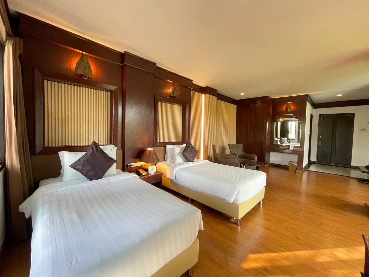 Hotel Gassan Legacy Golf Club à Lamphun Extérieur photo