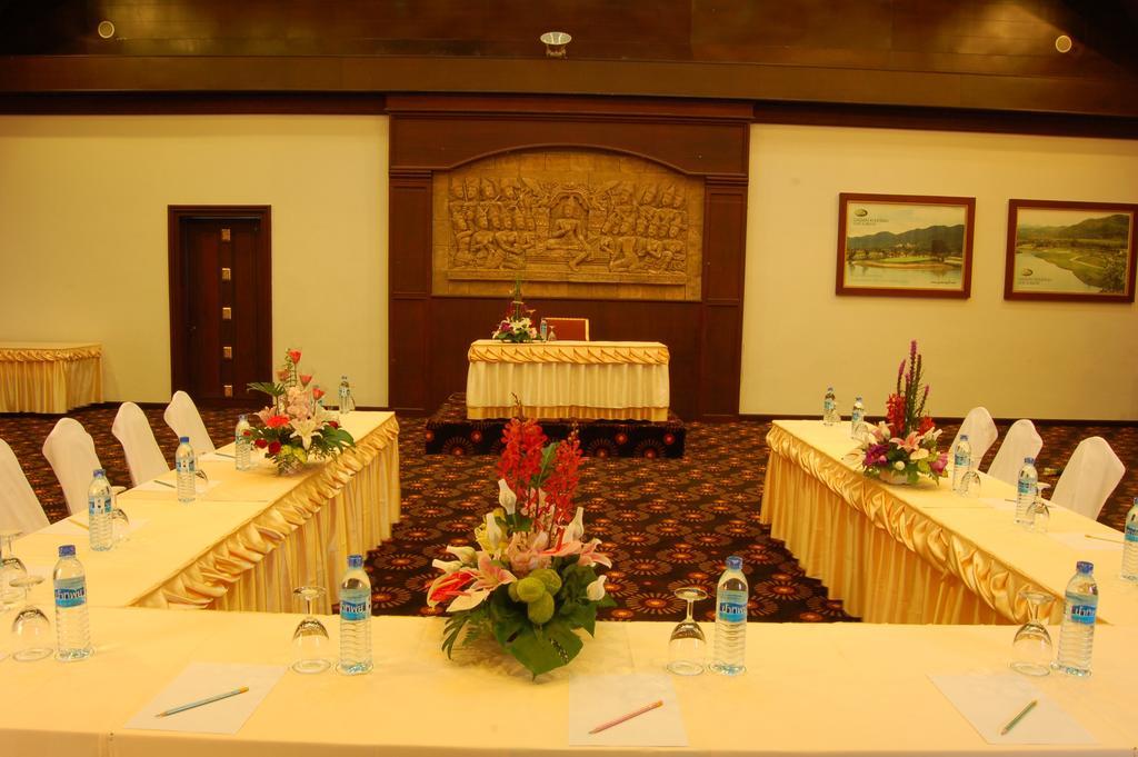 Hotel Gassan Legacy Golf Club à Lamphun Extérieur photo