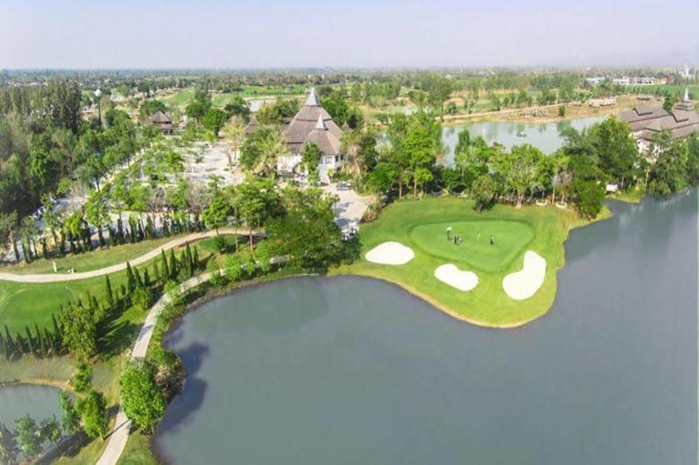 Hotel Gassan Legacy Golf Club à Lamphun Extérieur photo