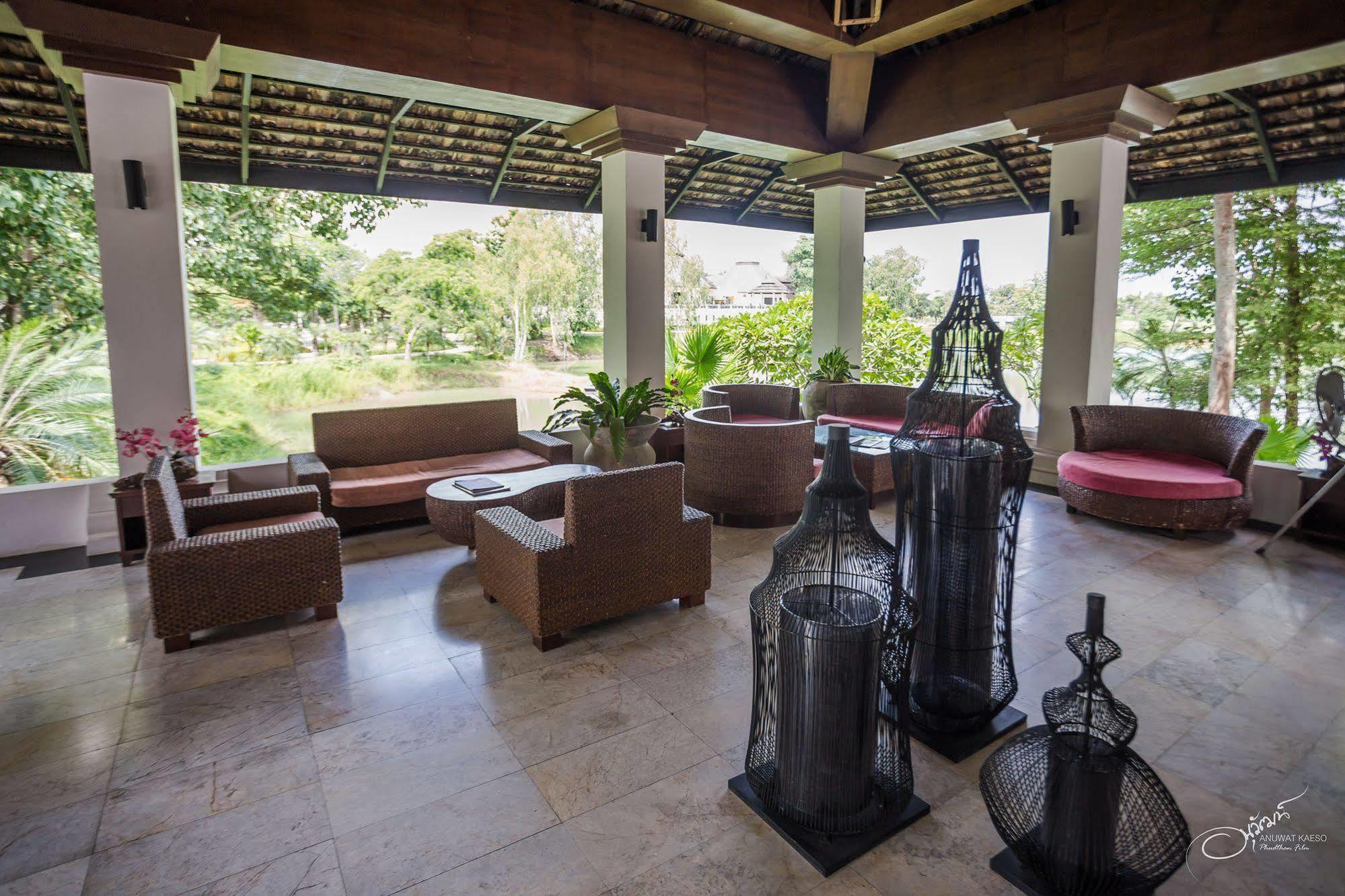 Hotel Gassan Legacy Golf Club à Lamphun Extérieur photo