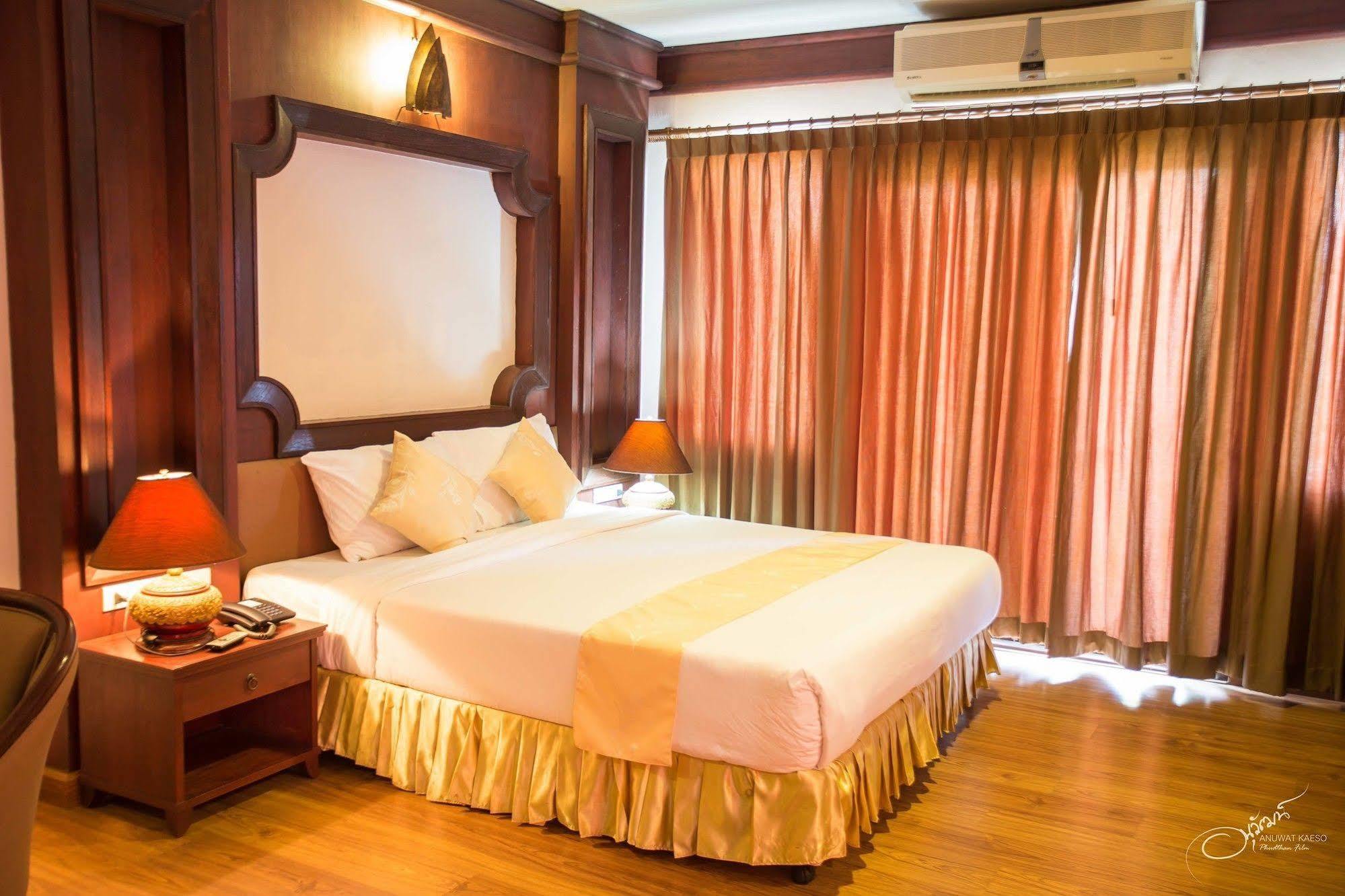 Hotel Gassan Legacy Golf Club à Lamphun Extérieur photo