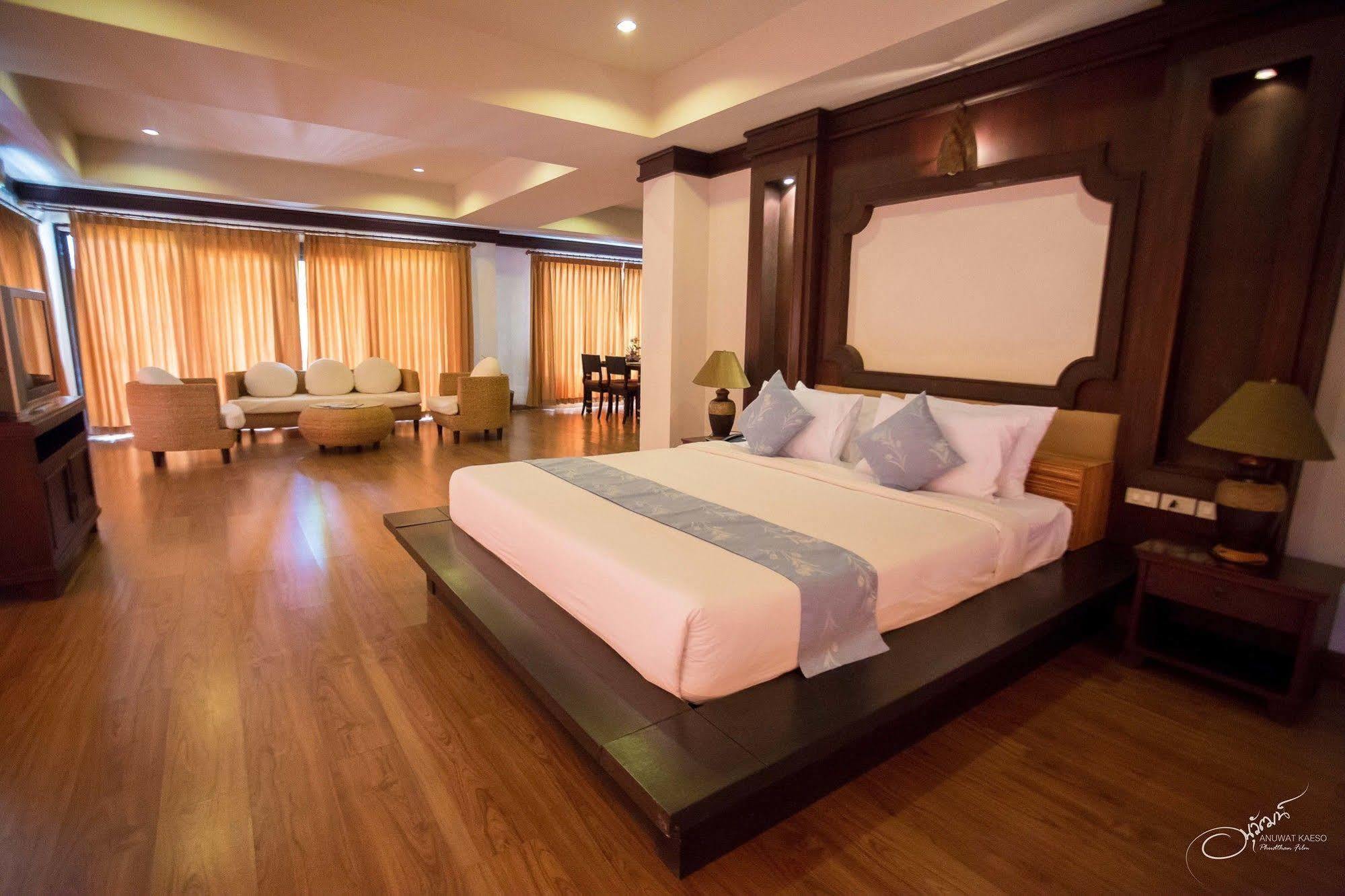 Hotel Gassan Legacy Golf Club à Lamphun Extérieur photo