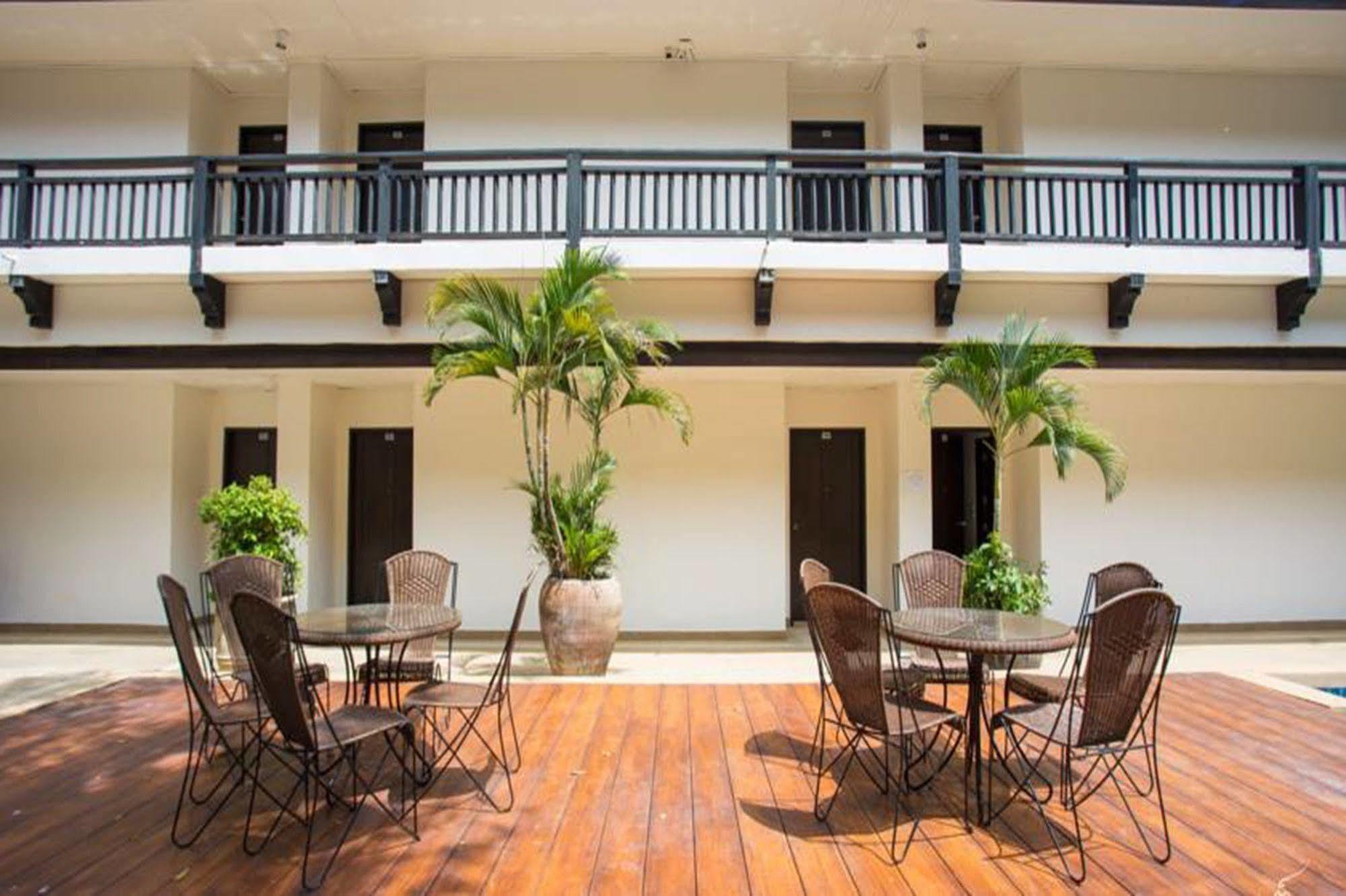 Hotel Gassan Legacy Golf Club à Lamphun Extérieur photo