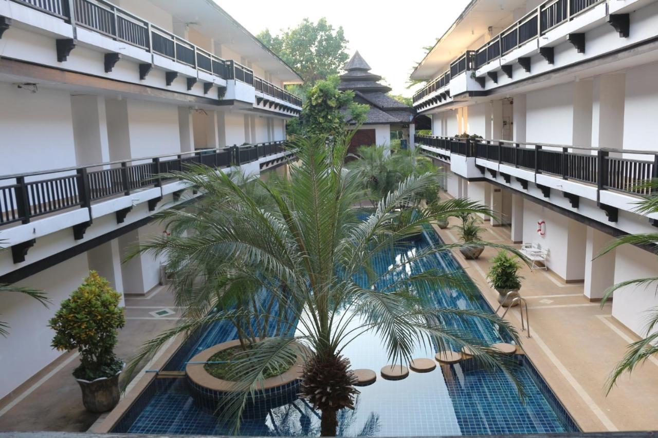 Hotel Gassan Legacy Golf Club à Lamphun Extérieur photo