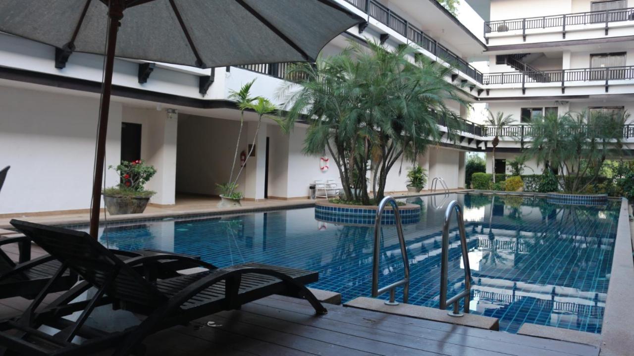Hotel Gassan Legacy Golf Club à Lamphun Extérieur photo